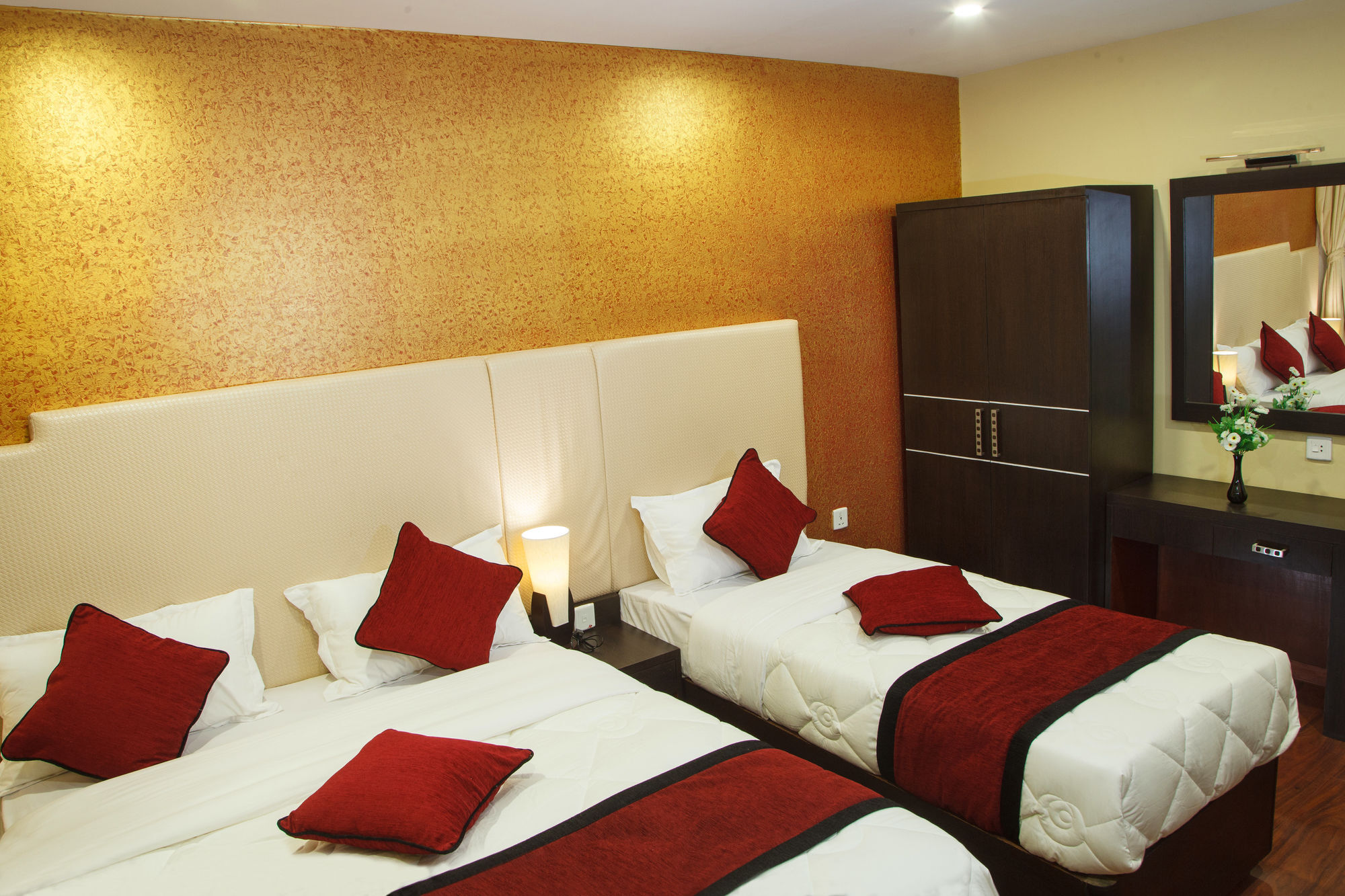 Hotel Meridian Suite Katmandu Eksteriør bilde